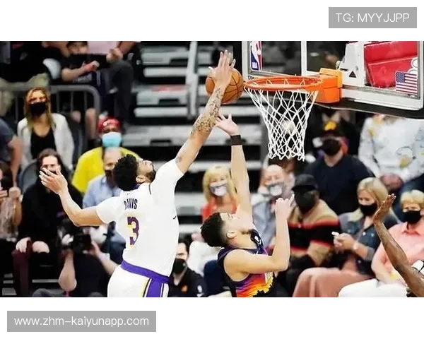 安东尼·戴维斯内线支配力十足，湖人防守体系完美