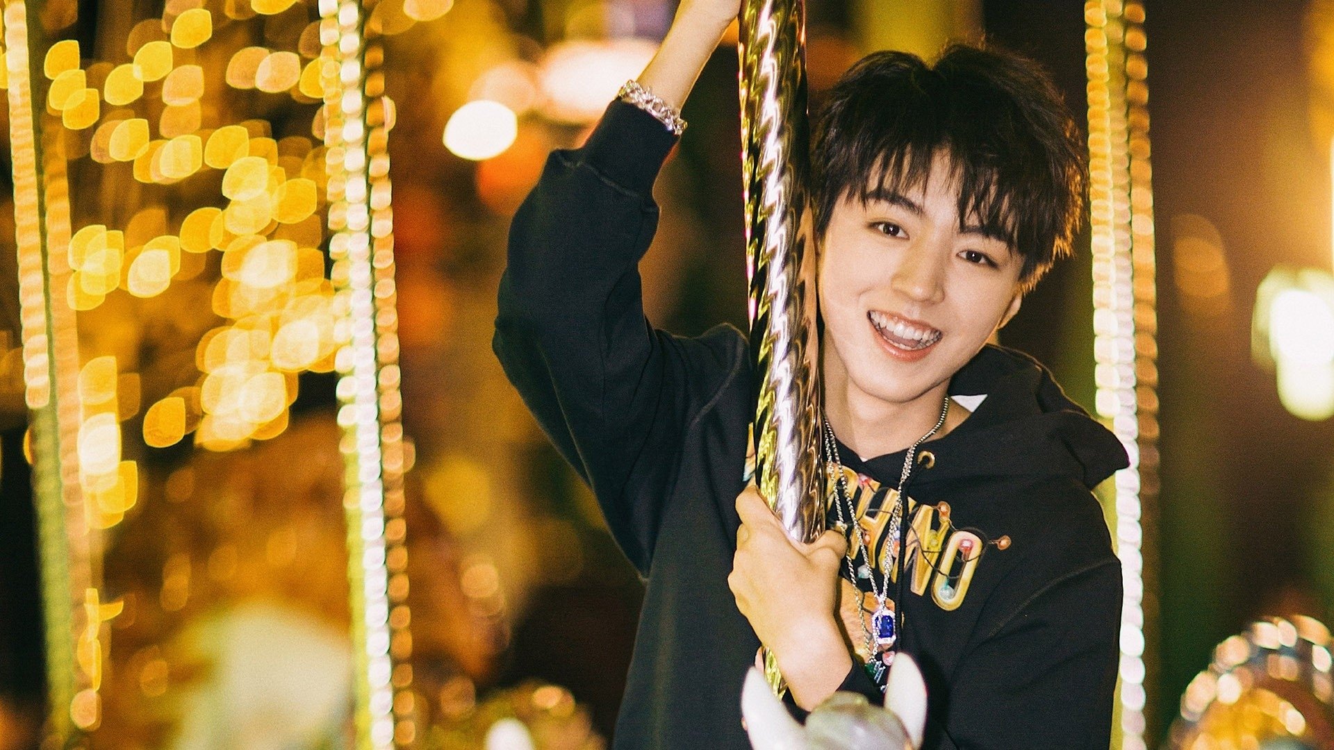 中国足球俱乐部引进国际先进管理理念，中国足球职业俱乐部的发展